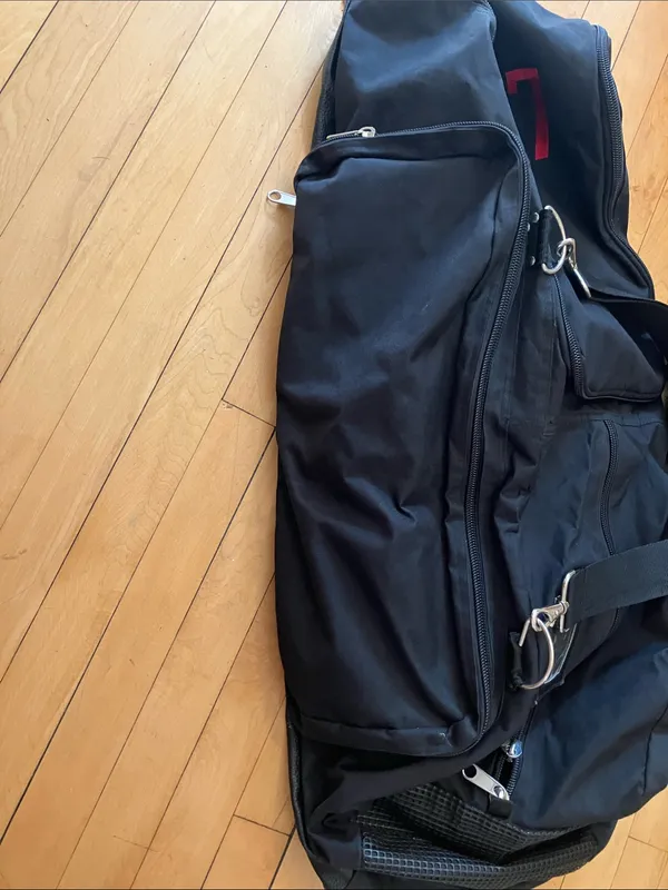 Softball Large Black Clip On Field Gear Duffle Bag 32 Inches Red 17 - Image 6