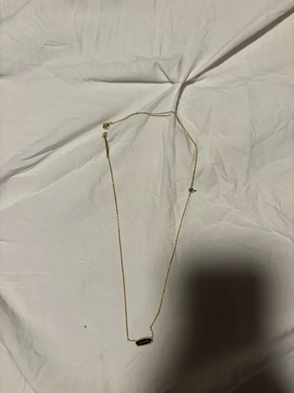 Kendra Scott Necklace - Image 4