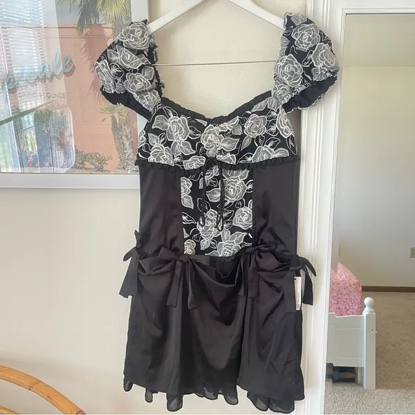 For Love & Lemons Hadlee Embroidered Bow Dress in Small New - Image 2