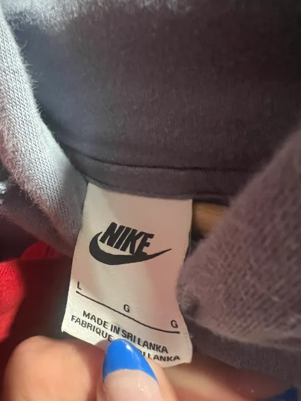 Nike hoodie - Image 2