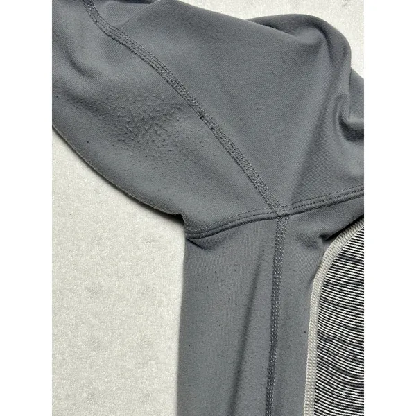 Lululemon Define Jacket Grey Full Zip Thumbholes Size 2 - Image 6