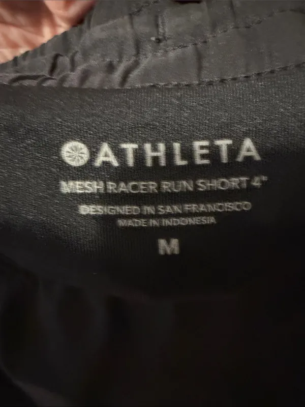Athleta Mesh Racer Run Shorts 4" Black Athletic Lightweight Size Medium - Image 4