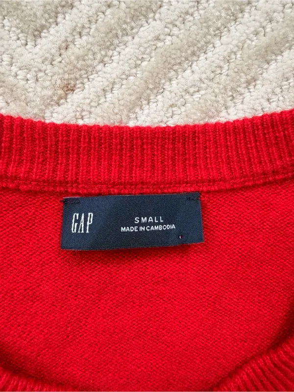 Gap Red Cashsoft Cardigan - Image 9