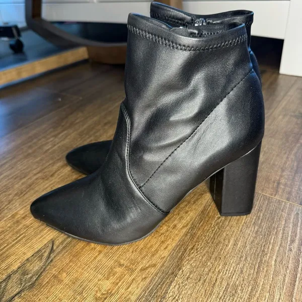 Franco Sarto Kacee Shoes Black Leather Ankle Bootie Zip Block Heel Size 9.5 - Image 3