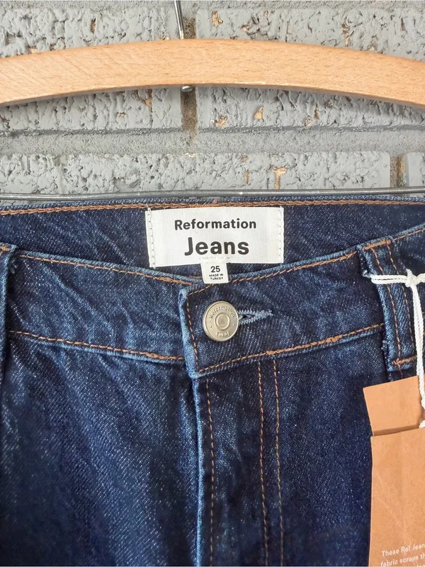 Reformation Miami Pleated Trouser Jeans size 25 Darkwash High Rise Wide Leg - Image 4