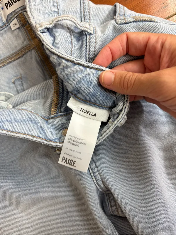 PAIGE Noella Light Blue Patchwork Cropped Raw Hem Jeans Sz 29 🧡🍄 - Image 9