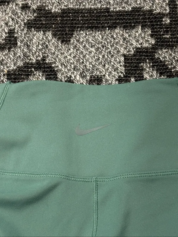 Nike One Leggings - Size XS - Image 4