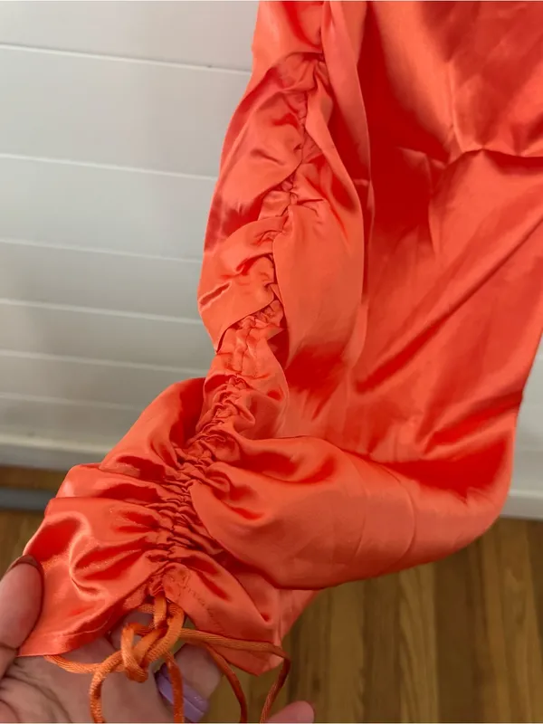 Shein mini dress with ruched drawstring sides - Image 3