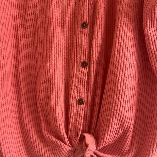 ✨ABERCROMBIE & FITCH Pink Front Tie Sz Medium Top Thermal✨ - Image 6