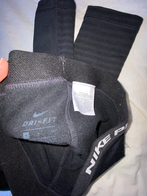 Nike pro leggings! - Image 4