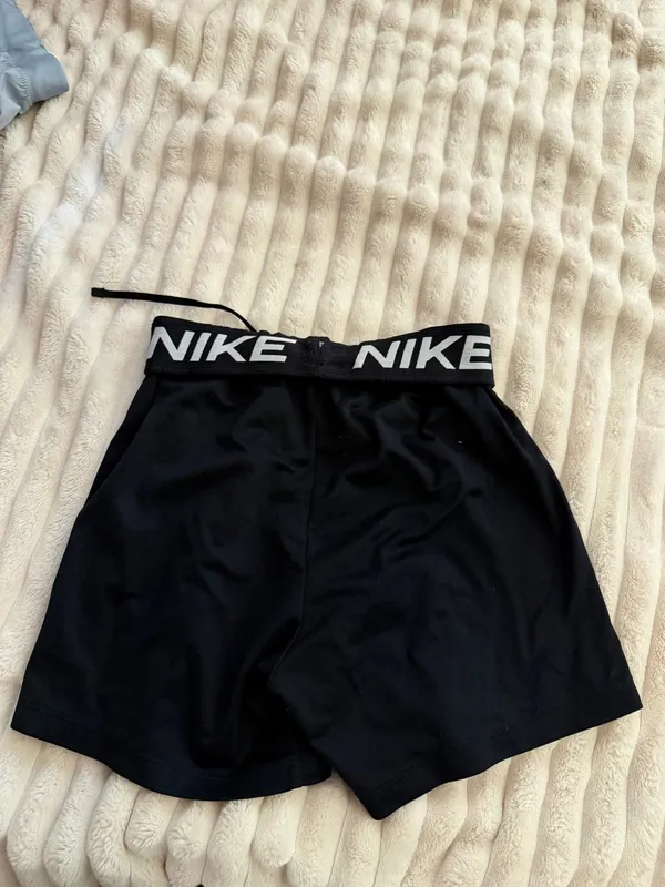 Athletic Nike Shorts Dri-Fit - Image 4