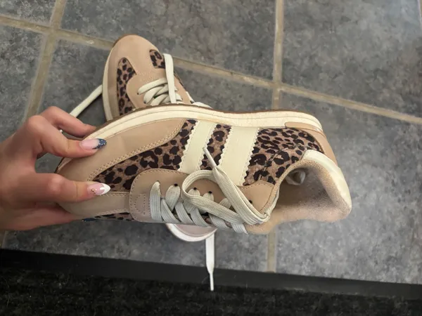 DV by Dolce Vita Tennis Shoes - Image 5