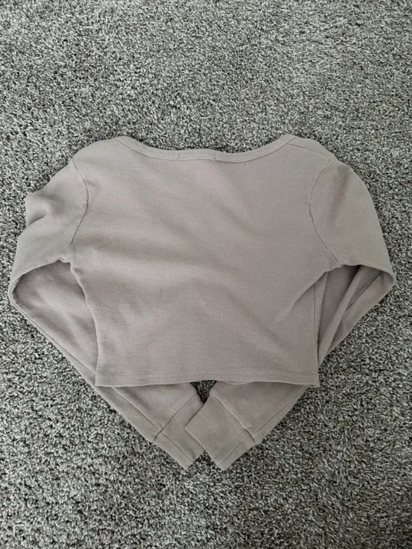 Ribbed Button - Image 2