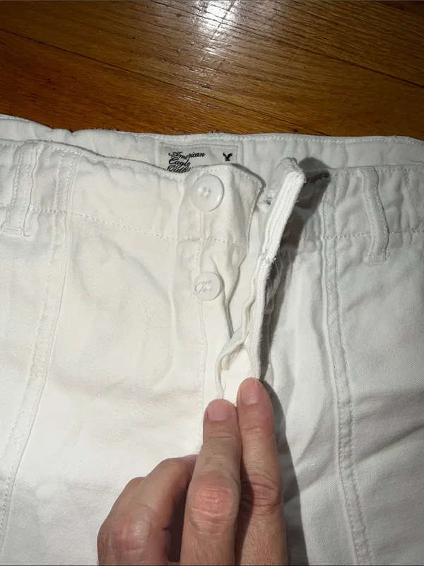 American Eagle Outfitters White Cargo Pants - Image 6