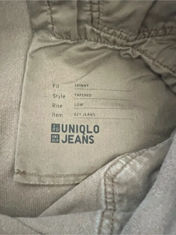 Uniqlo Women's Ezy Corduroy Low Rise Skinny Tapered Pants - Image 7