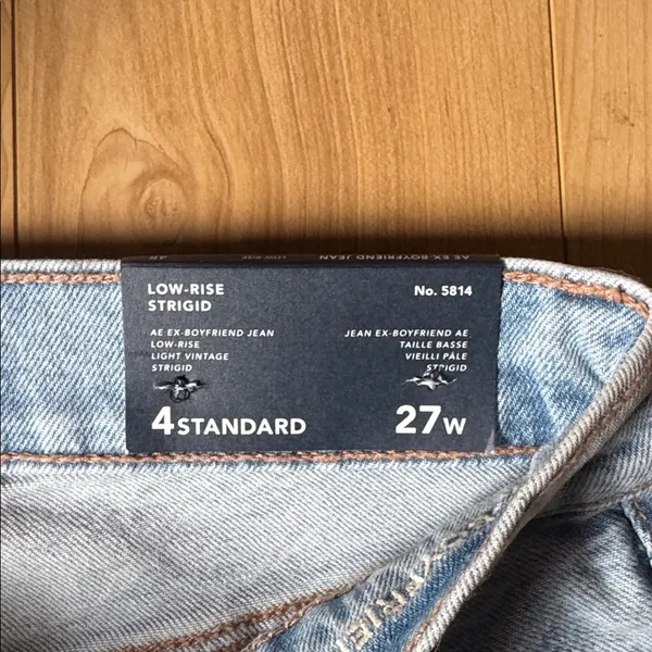 NWT American Eagle Outfitters EX BOYFRIEND JEAN - Image 2