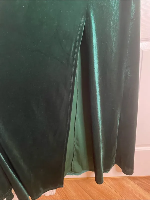 Baltic Born Deep Green V Neck Velvet Maxi Dress Side Slit Size Small kelly - Image 7