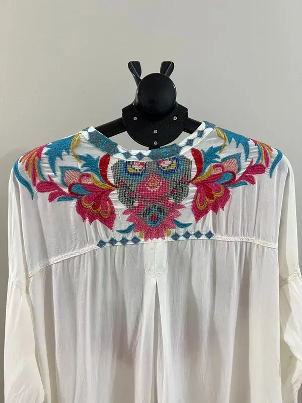 NWOT Johnny Was Floral Embroidered Long Sleeves Blouse Boho Chic Size L - Image 5