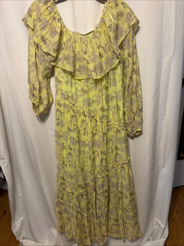 Astr Floral Yellow and Gray Tiered Maxi Dress - Image 3