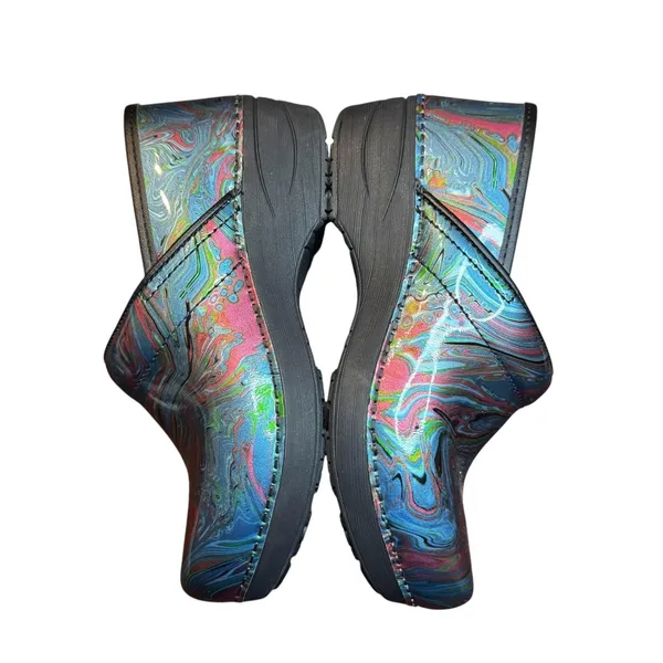 Dansko XP 2.0 Shoes Womens 6.5 Multicolor Patent Clogs Comfort Slip On Tie Dye - Image 7