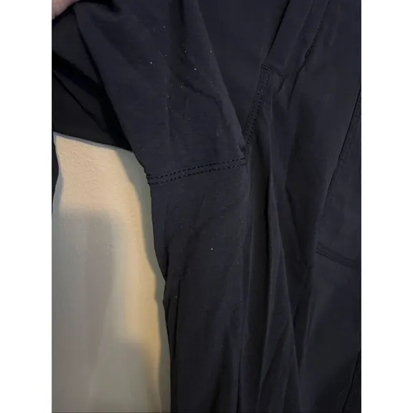 Athleta Black Womans Pants Size 8 - Image 5