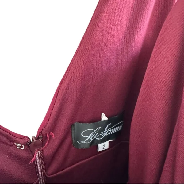 La Femme Plunge‎ Neck A-Line Gown 2 Burgundy 28547 Jersey - Image 7