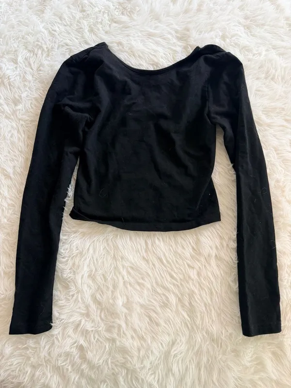 Edikted Women's Long Sleeve Open Back Cropped Top - Image 2