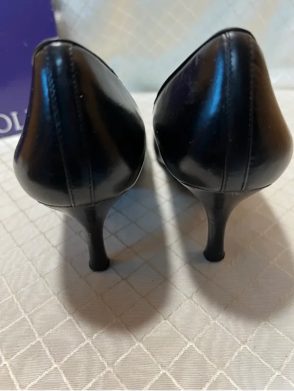 Enzo Angiolini “Eazinnon” black leather Pointed Toe Pumps size 7.5 - Image 6