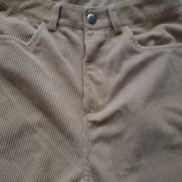 Wide leg corduroy cream color pants size small fits size 2 women's high waist so - Image 4