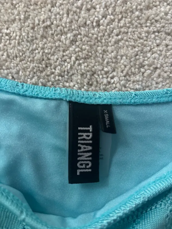 light blue triangl bikini - Image 4