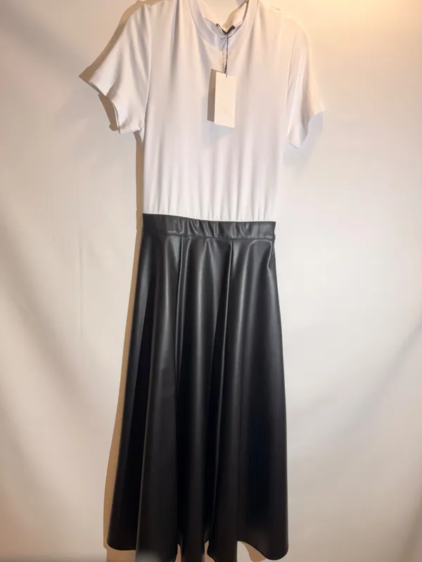 NWT ZARA Black Faux Leather High Waist Pleated Flared Midi Skirt XS - Image 4