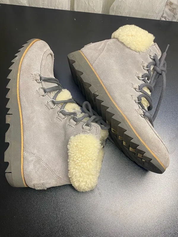 Sorel Harlow Women’s Size 7 Lace Cozy Waterproof Leather Shearling Booties Boots - Image 4