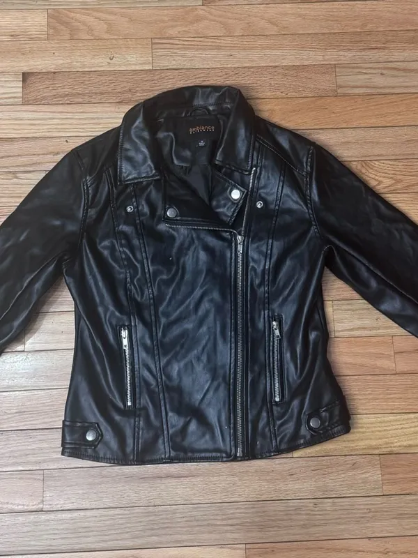 Ambiance Cropped Black Faux Leather Moto Jacket Medium Asym Zip BNWOT - Image 2