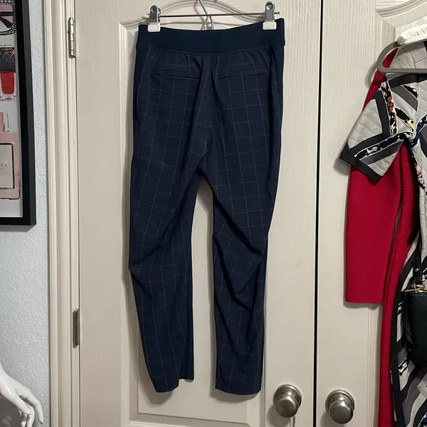 Athleta Brooklyn‎ Textured Ankle Pants Navy Windowpane Print Athleisure - Image 4