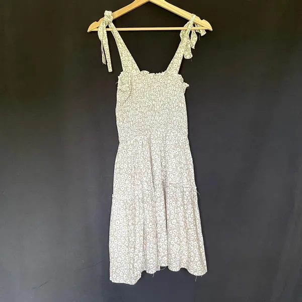 Zesica Smocked‎ Floral Sundress Small Tan White Womens Tie Shoulder Rayon - Image 6