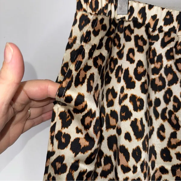 Loft Sleepwear XL 2 Piece Long Pajama Set Satin Notch Collar‎ Leopard Print - Image 6