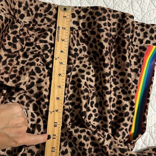 TORRID size 3 full length signature waist liquid mid rise leggings animal print - Image 8