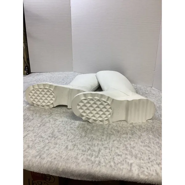Aerosoles Slalom White PU Tall Lug Sole Boots Womens 5.5M NEW‎ - Image 3