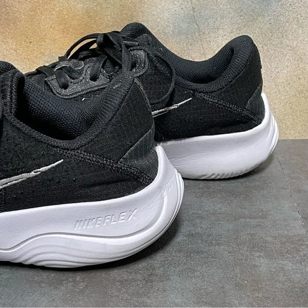 Nike Flex Experience Run 11 Next Nature Women's Black Sneakers Size 8 - Image 13