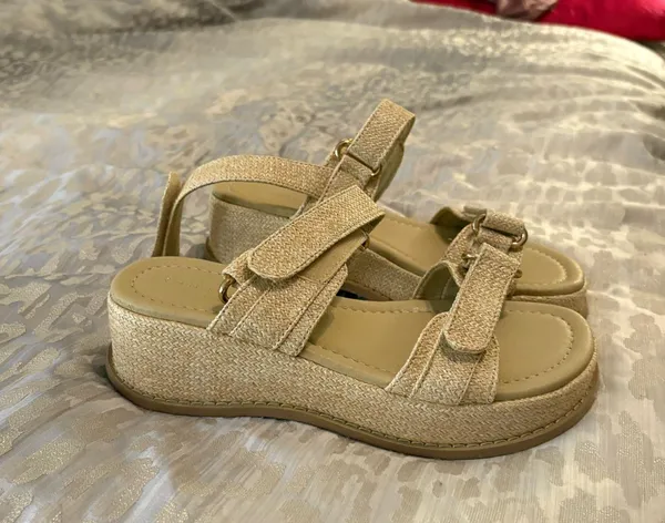 Chinese Laundry Wedge Sandals - Image 3