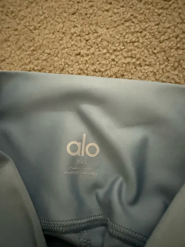 Alo 7/8 airlift leggings - Image 2