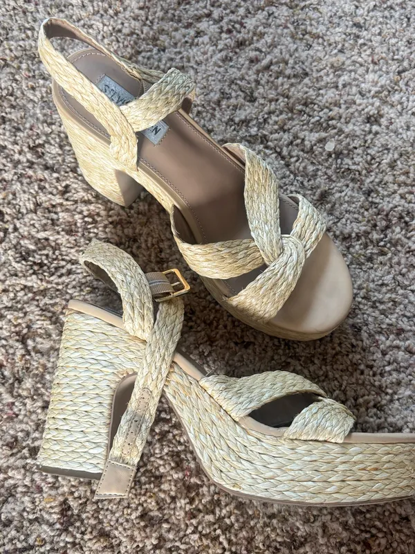 Steve Madden Braided Tan Platform Sandal - Image 3
