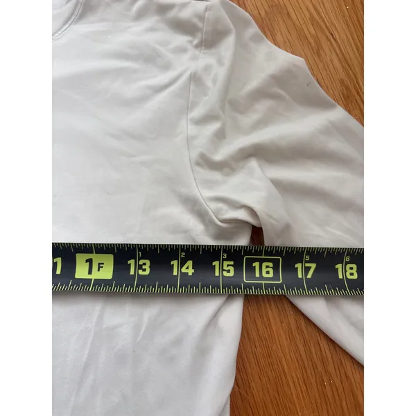 Lululemon Long Sleeve Activewear Top Crew Neck Slim Fit Light Bone Ivory Size 6 - Image 4