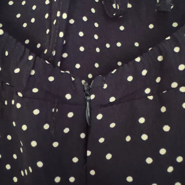 White Fox Polka Dot Mini Dress sleeveless ruffle tie bow back v-neck lightweight - Image 10