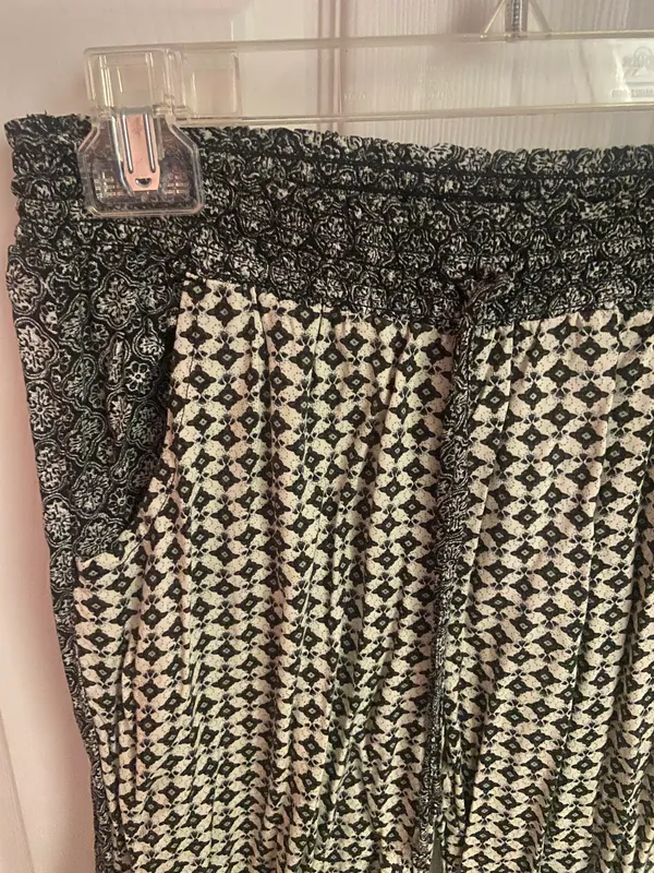 American Eagle Outfitters Lounge Pants - Image 2