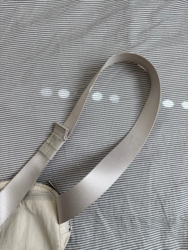 Lululemon Everywhere Belt Bag - Image 7