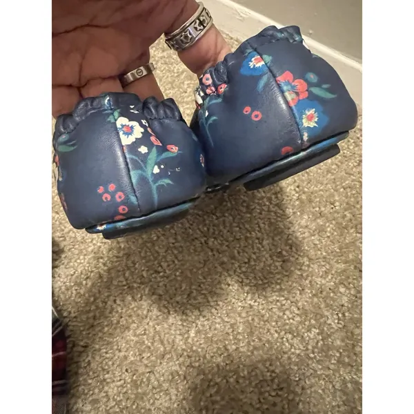 Tory Burch Minnie Travel Ballet Flats Navy Blue Floral Leather Logo Shoes 7 - Image 7