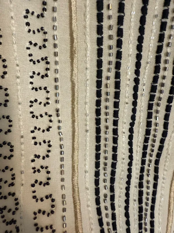 Abercrombie and Fitch white beaded tank top size extra small - Image 3