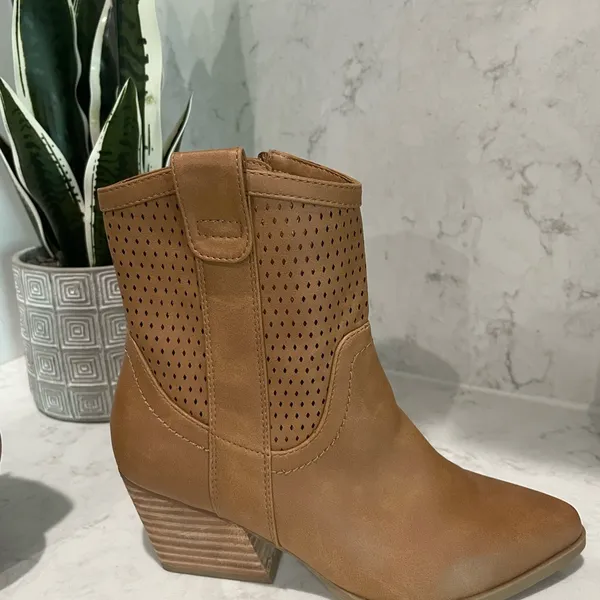 New! DV‎ by Dolce Vita Kirby Western Ankle Boot Booties Sz 6 - Image 3