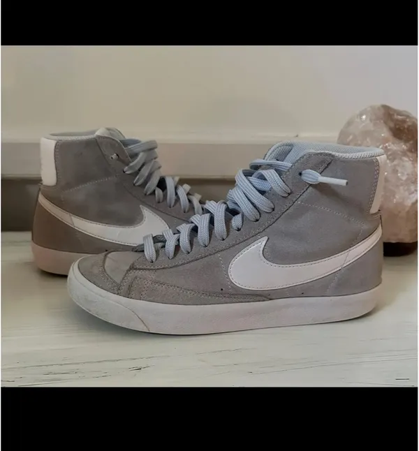 Nike Blazer Mid - Image 2